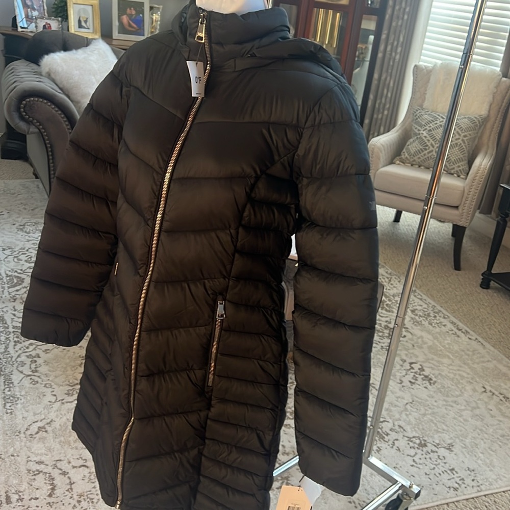DKNY puffer coat - Picture 5 of 12